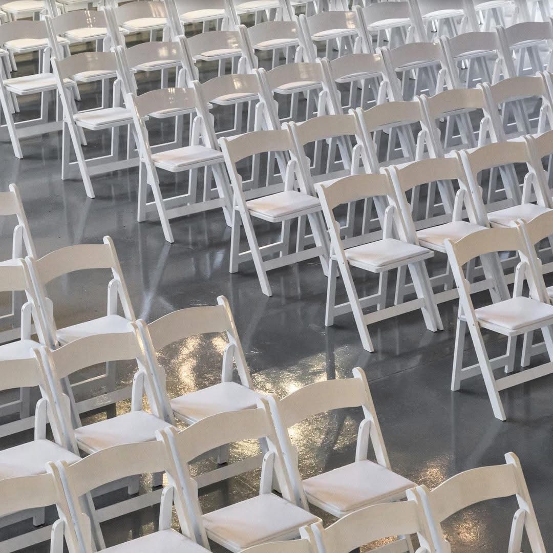 Stackable Banquet Dining Plastic X Back Resin Crossback Chair for Event Vintage Design Farm Vineyard Oak Wood X Back Chairs Wooden Brown Chair Cross Back for sale at wholesale prices - Image 12